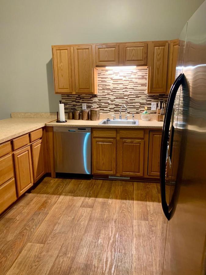 Spunky Town Home New Center Area ดีทรอยต์ ภายนอก รูปภาพ